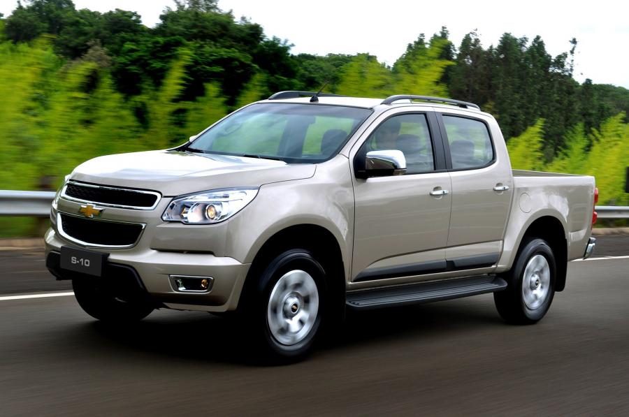  Chevrolet S10 4x2 Double Cab 2012 года  (фото 1 из 4)